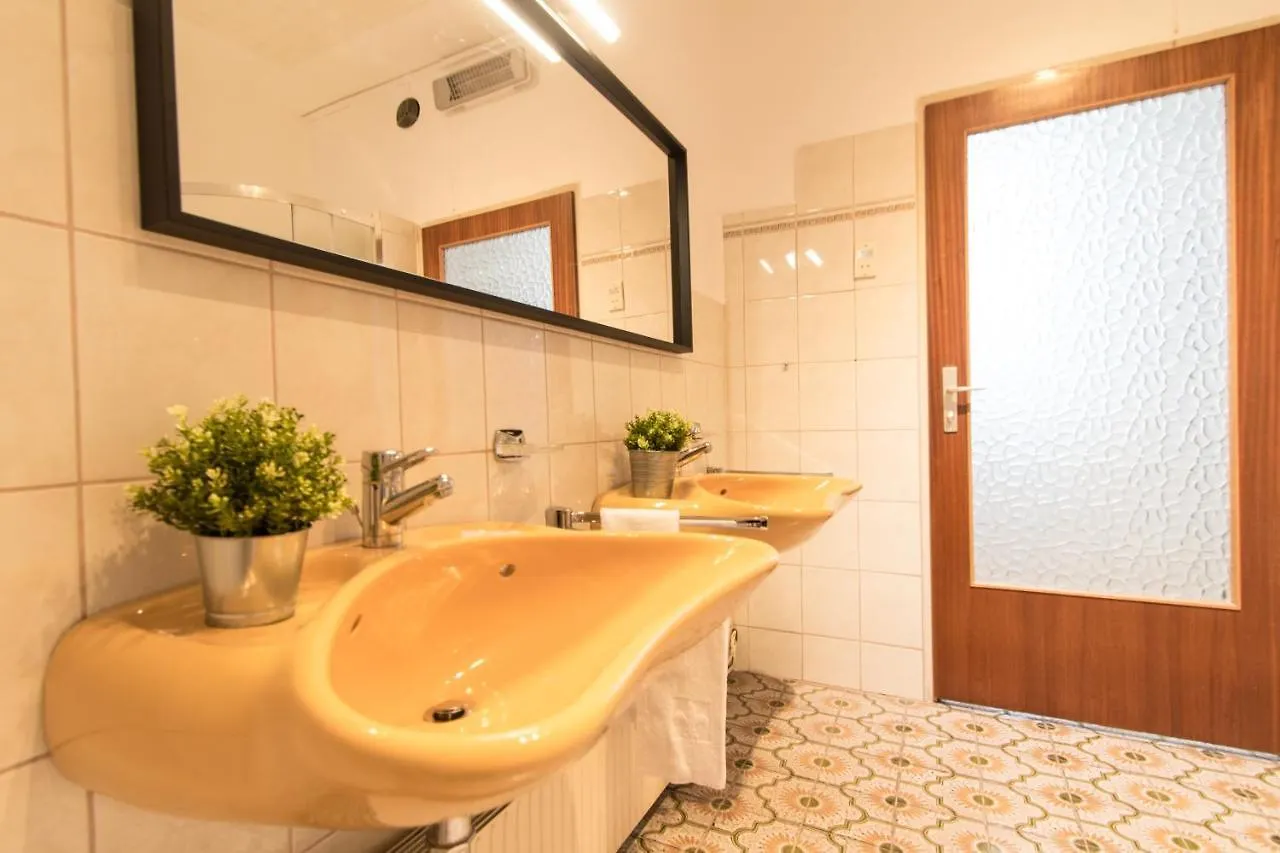 Apartment Mandlgasse I Contactless Check-In 0*, Vienna