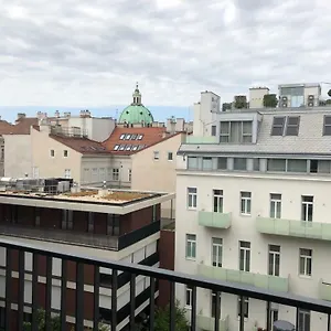 Moderne Trifft Tradition Im Herzen Wiens Apartament
